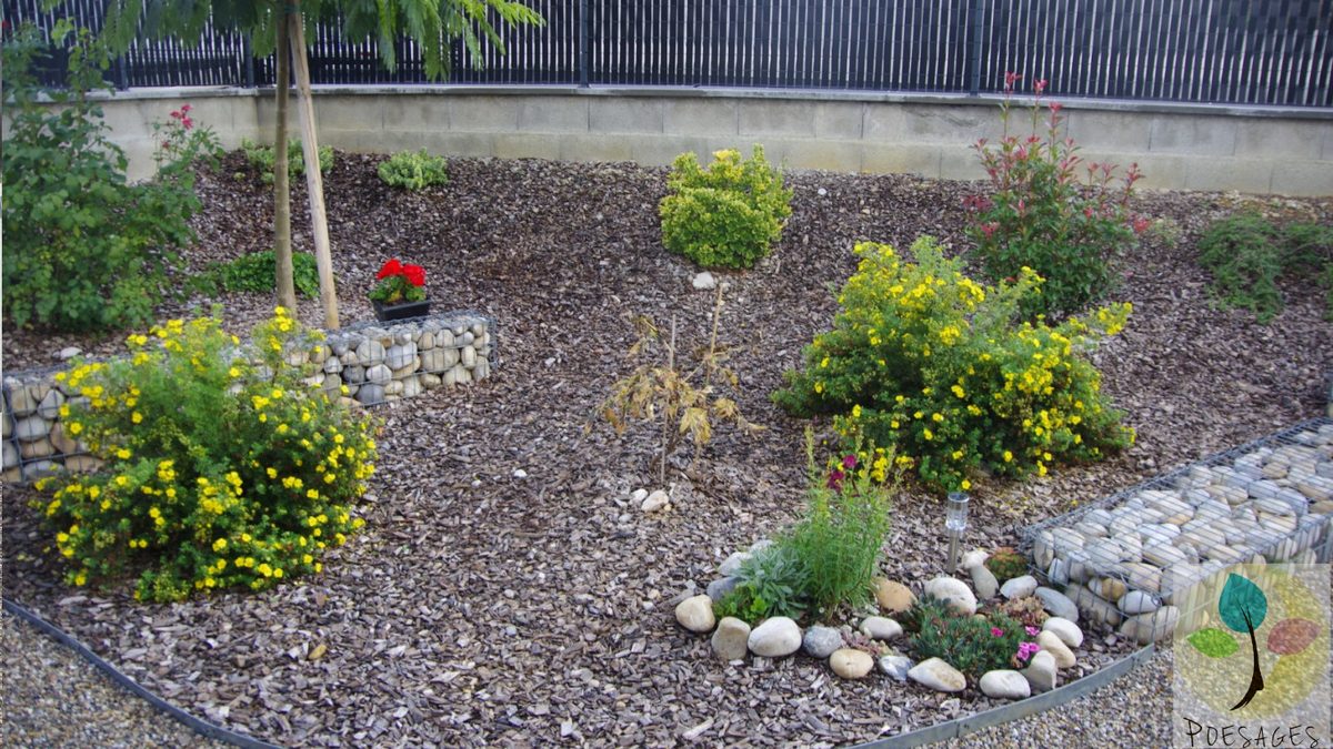 Quelques années après les inspirations des clients (ça jardine ! !) et la flore parent les lieux de 