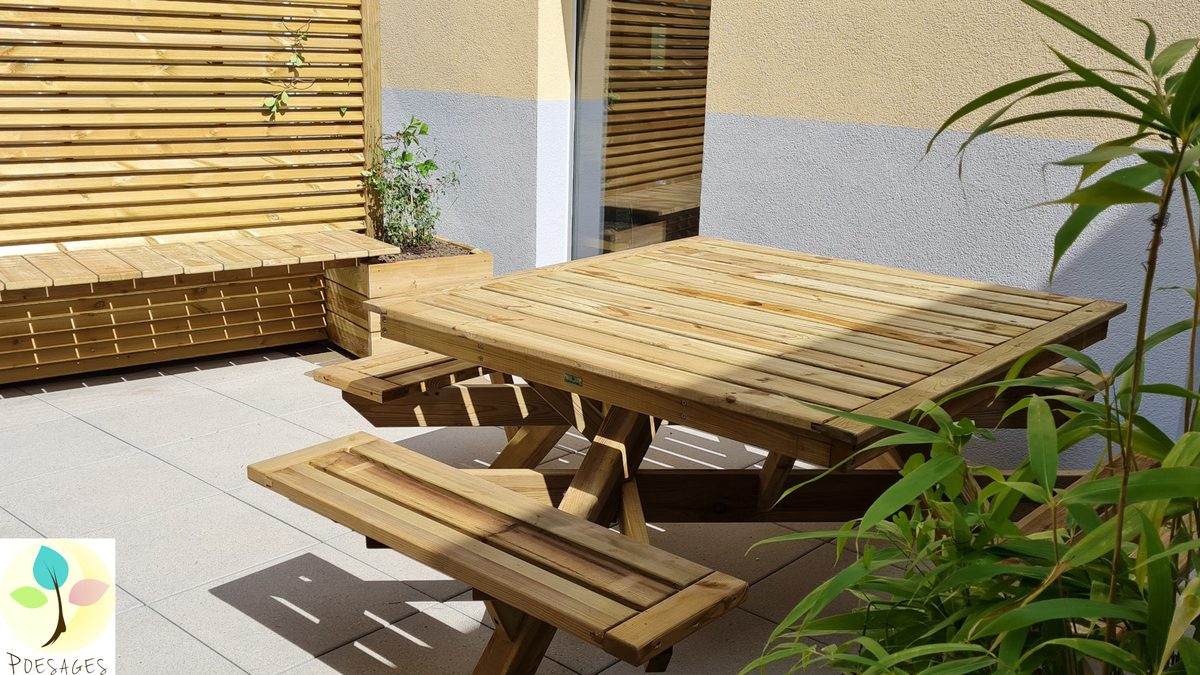 Au centre du projet une grande table comme lieu d’échange